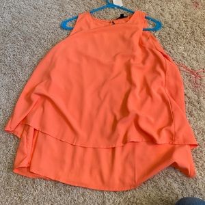 Orange tank with layers